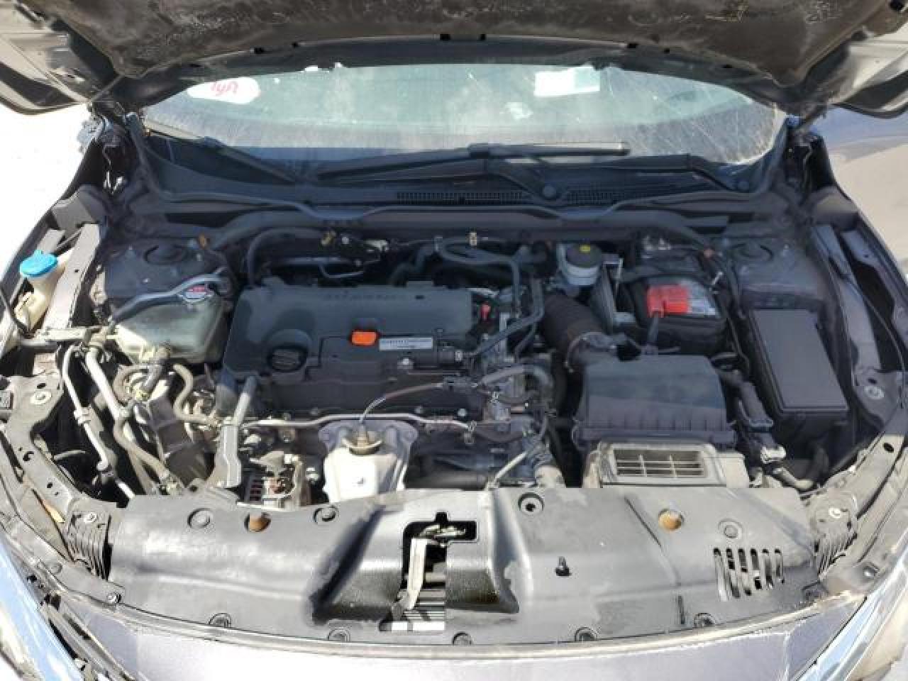 19XFC2F50JE016904 2018 Honda Civic Lx