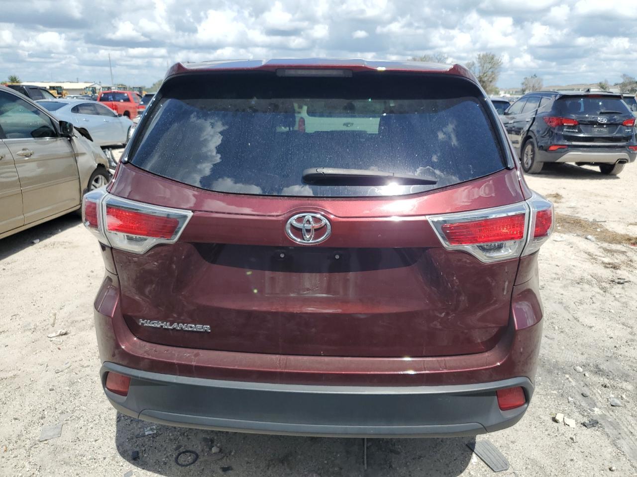 5TDZARFH7GS022543 2016 Toyota Highlander Le