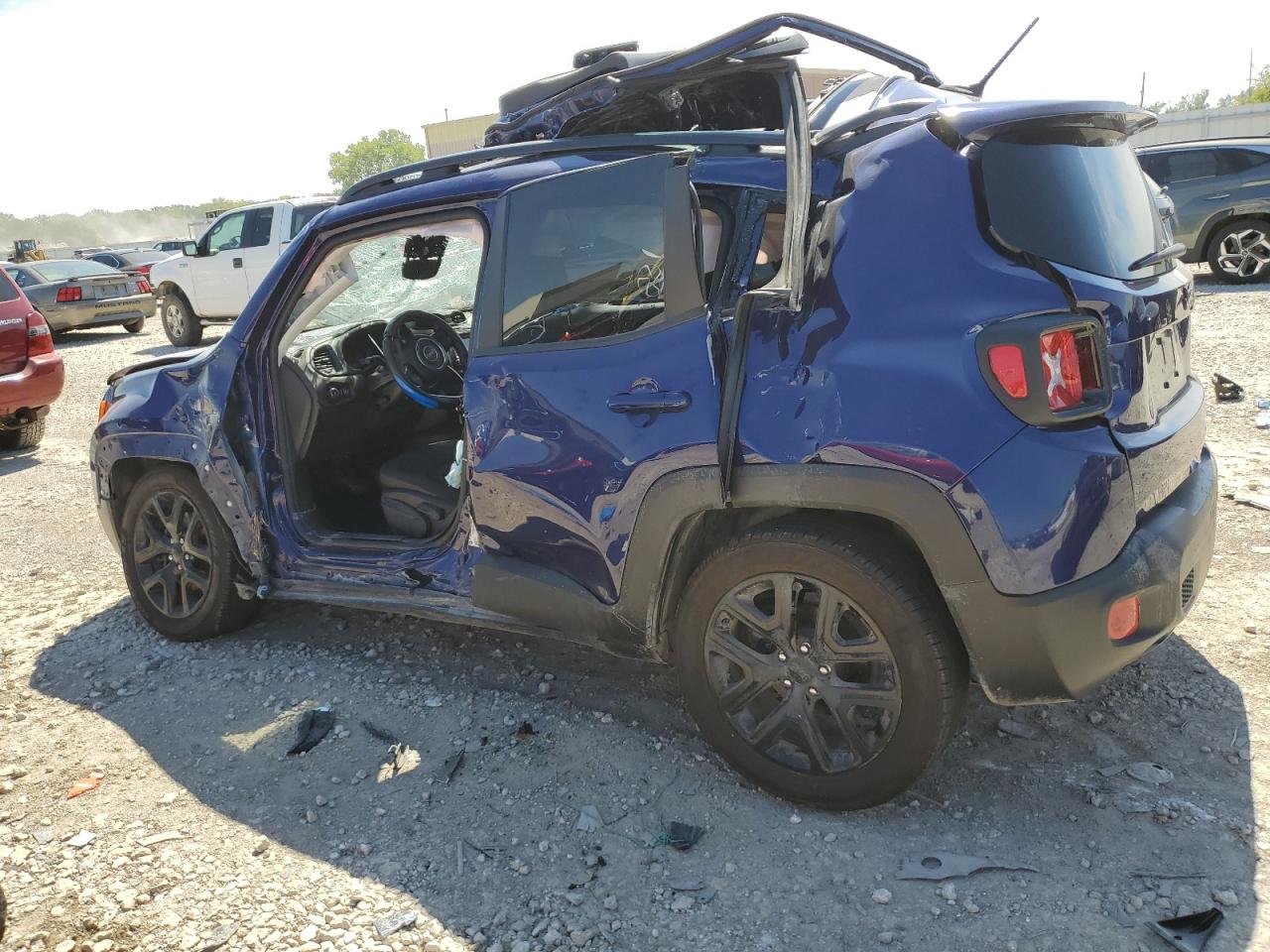 2017 Jeep Renegade - Image 2
