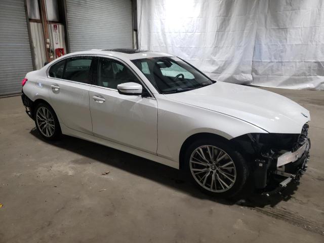 3MW89FF05R8E28309 BMW 3 Series 330XI 4