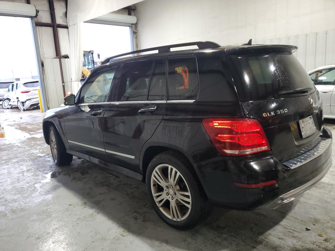 VIN WDCGG5HBXFG400574 2015 MERCEDES-BENZ GLK-CLASS no.2