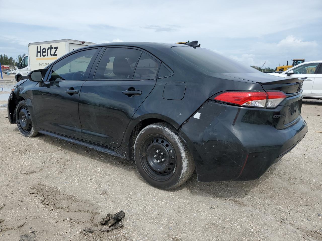 5YFEPMAE2NP381513 2022 TOYOTA COROLLA - Image 2