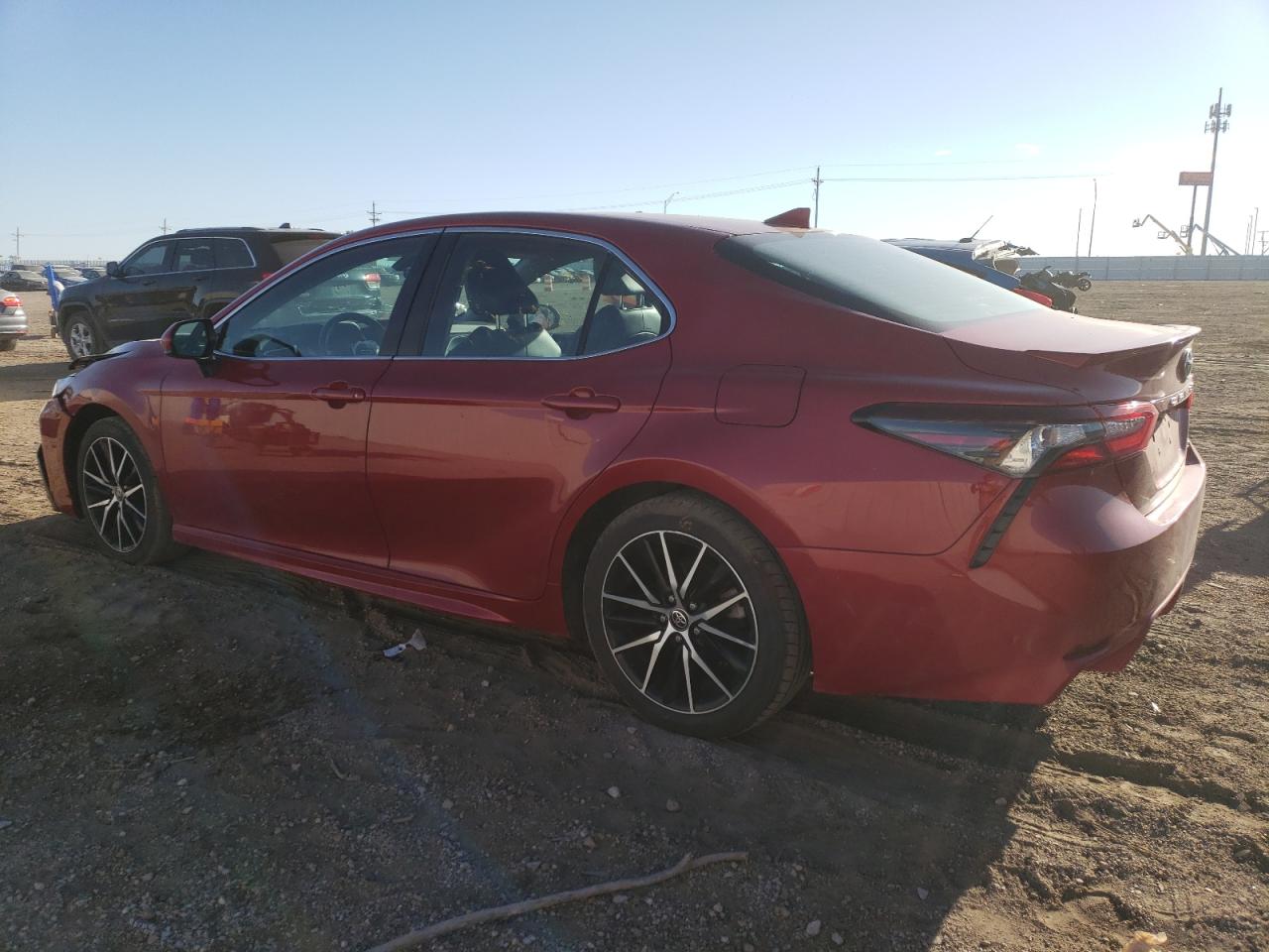 4T1G11AK4MU466428 2021 TOYOTA CAMRY - Image 2