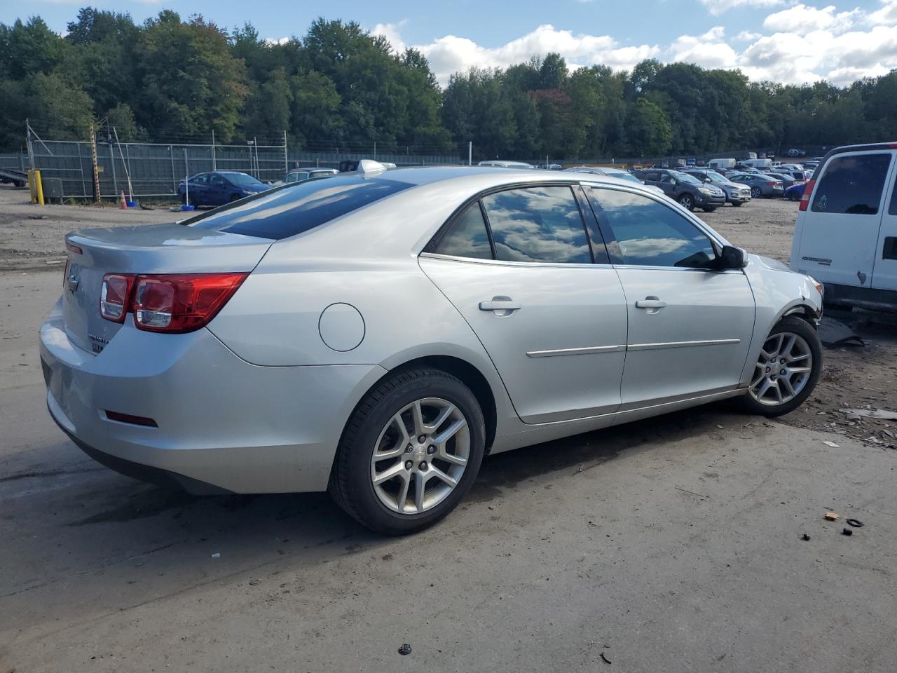 2014 Chevrolet Malibu - Image 3