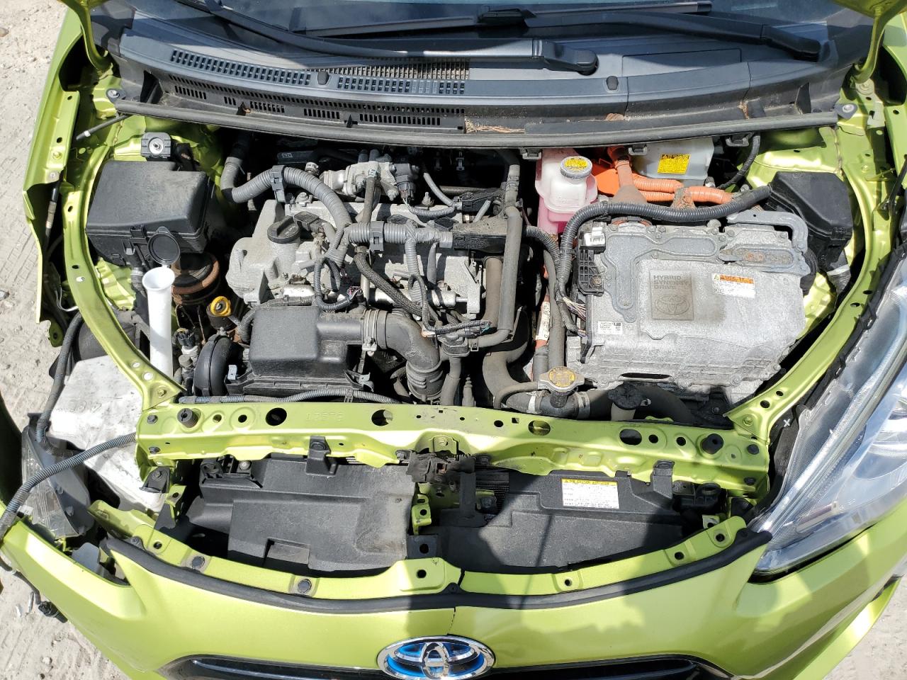 JTDKDTB37F1103070 2015 Toyota Prius C