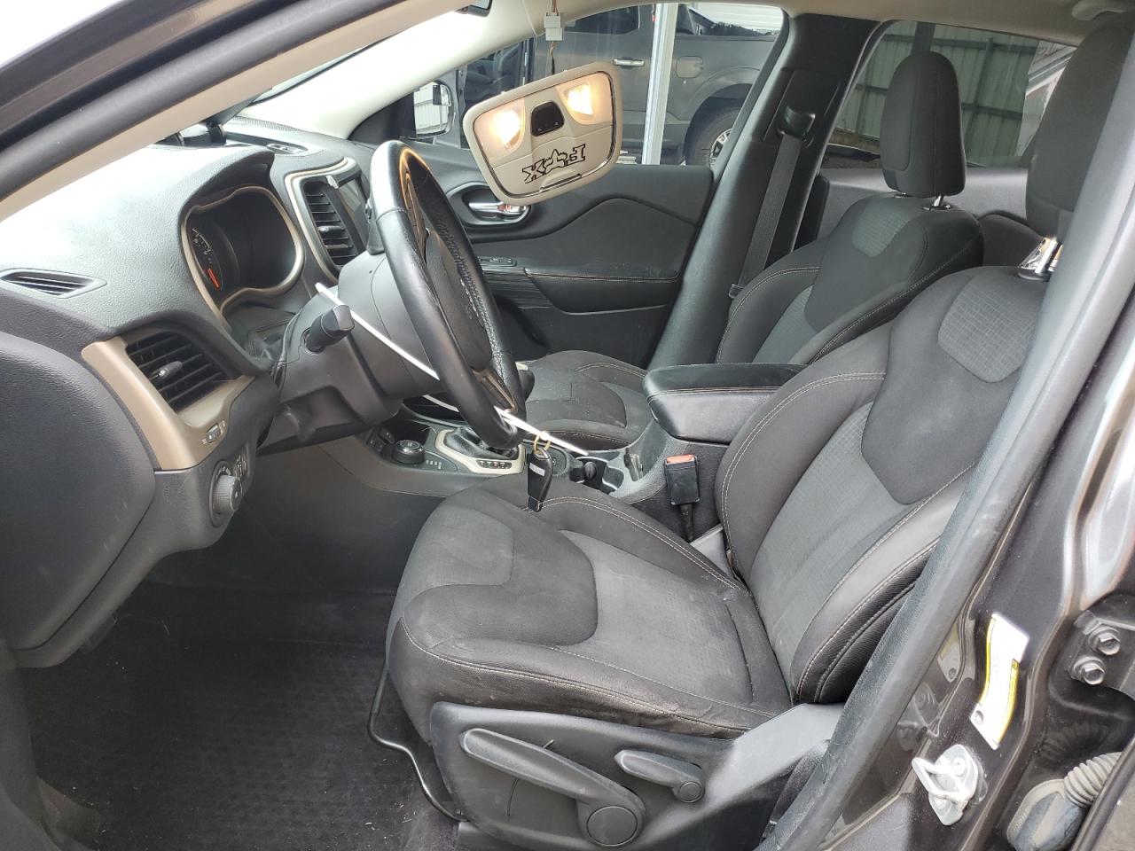 2016 Jeep Grand Cherokee - Image 7