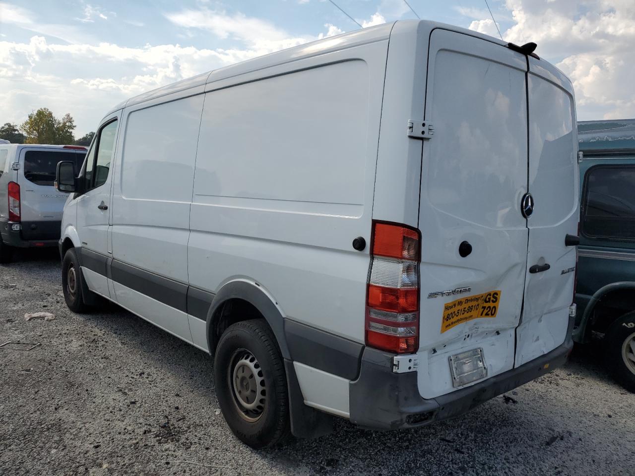 VIN WD3PE7CC9E5839910 2014 MERCEDES-BENZ SPRINTER no.2