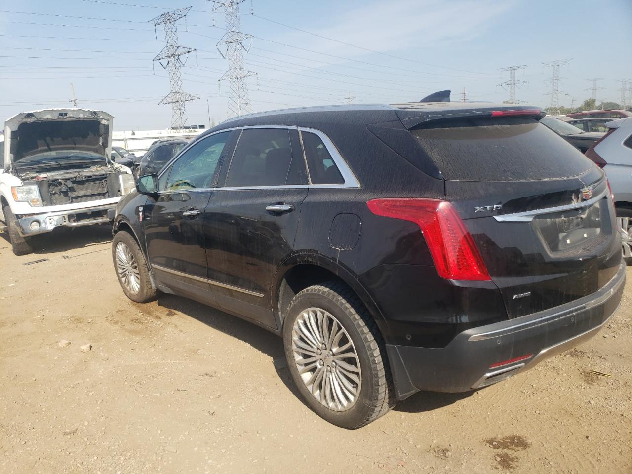 2019 Cadillac XT5 - Image 2