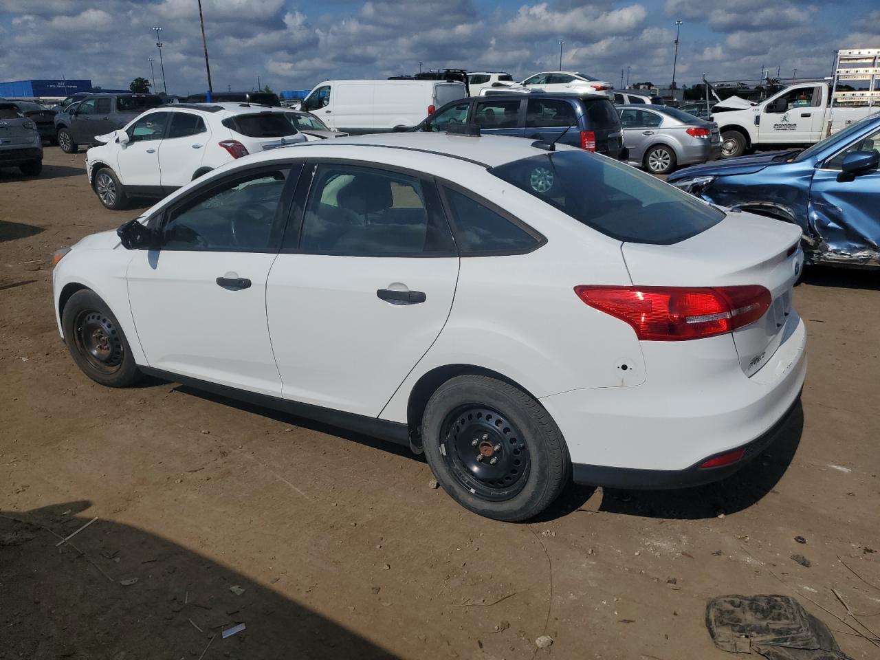 1FADP3E26HL344795 2017 FORD FOCUS - Image 2