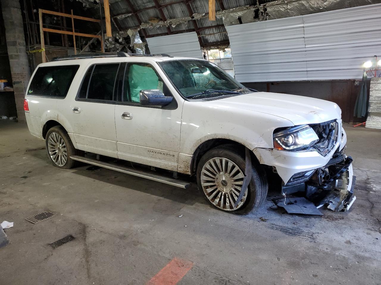 5LMJJ3JT4HEL03818 2017 Lincoln Navigator L Select