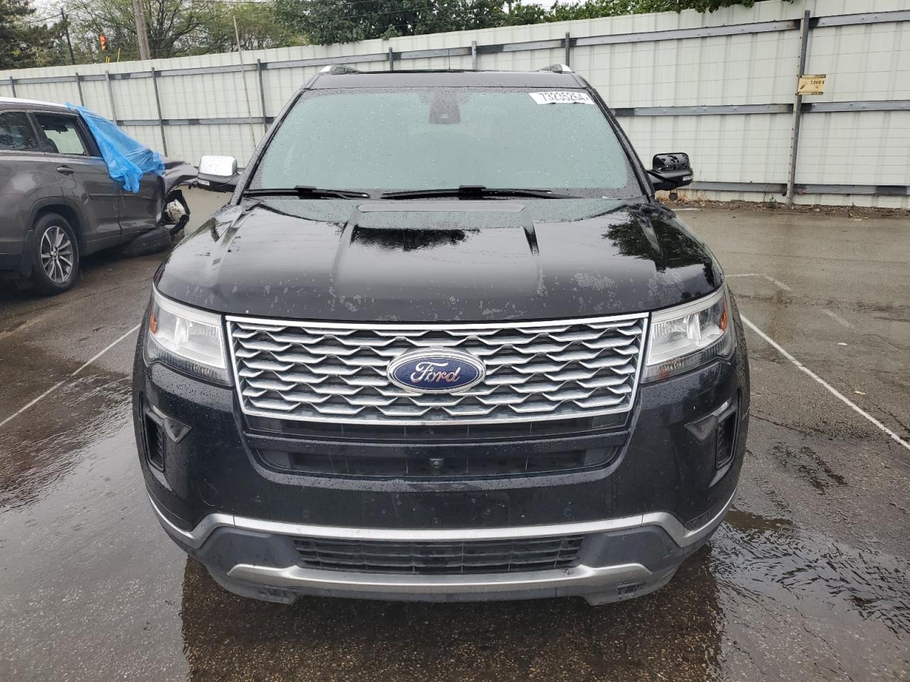 1FM5K8HT0JGA23098 2018 Ford Explorer Platinum