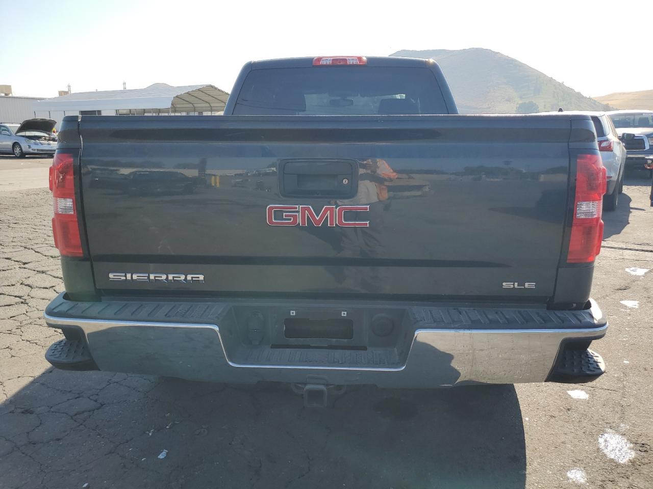 1GTR1MEC9JZ128135 2018 GMC Sierra C1500 Sle