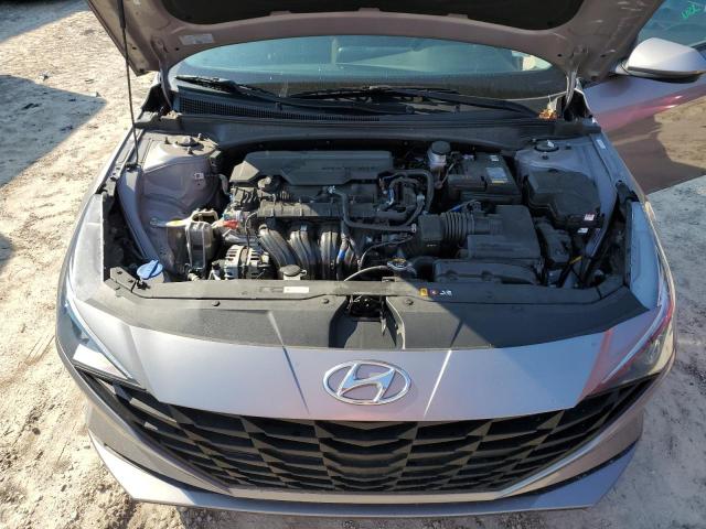 KMHLM4AGXPU455702 Hyundai Elantra SE 12