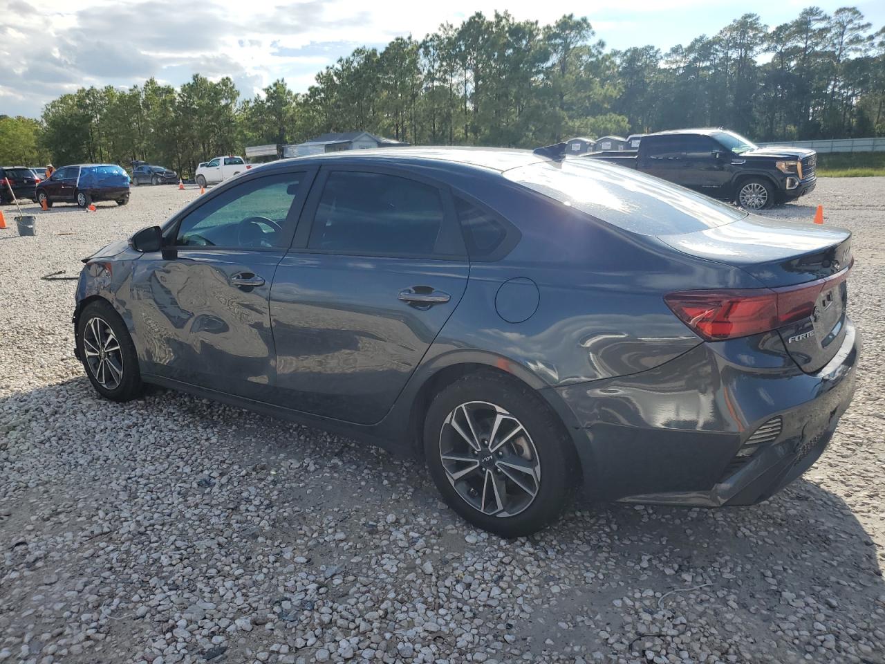 2023 Kia Forte - Image 2