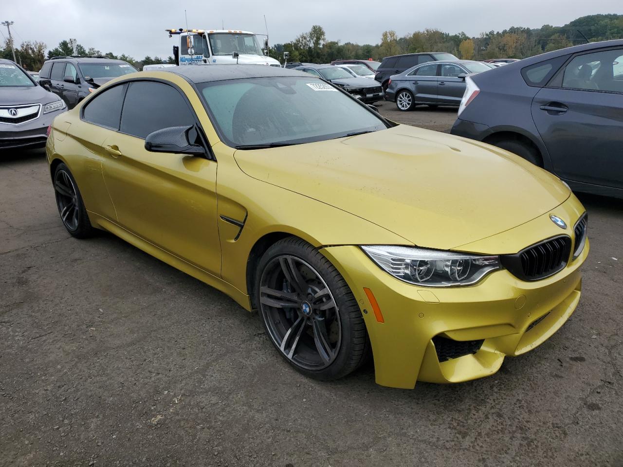 VIN WBS3R9C5XFK332886 2015 BMW M4 no.4