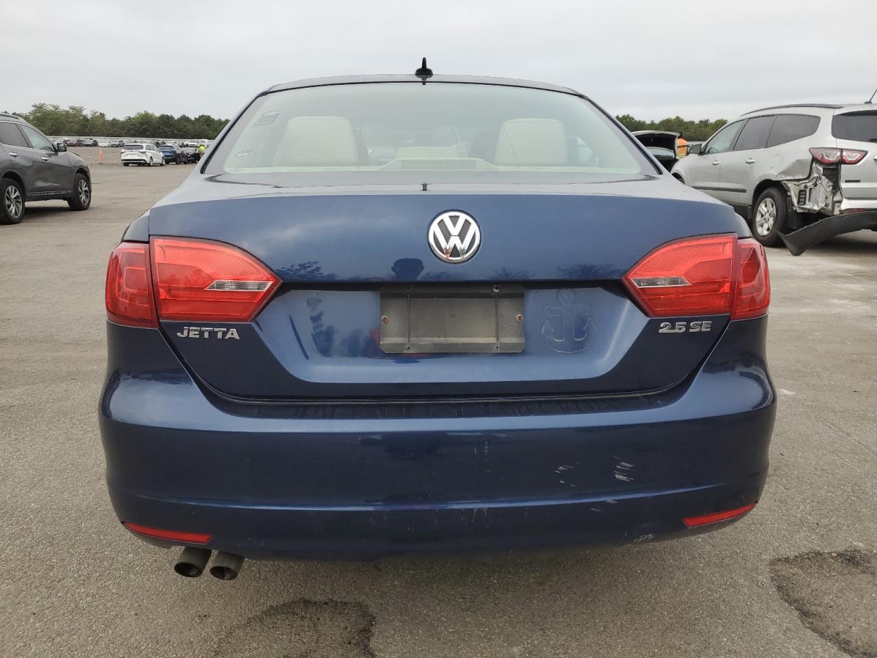 3VWDZ7AJ7BM087464 2011 Volkswagen Jetta Se