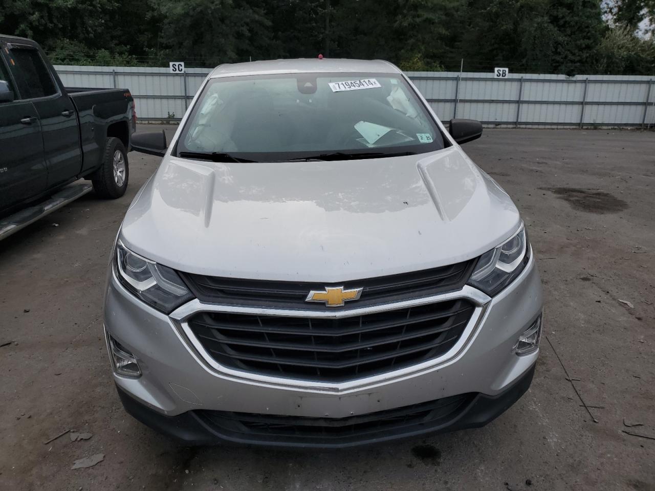 2020 Chevrolet Equinox Ls VIN: 3GNAXHEV0LS625800 Lot: 71945414