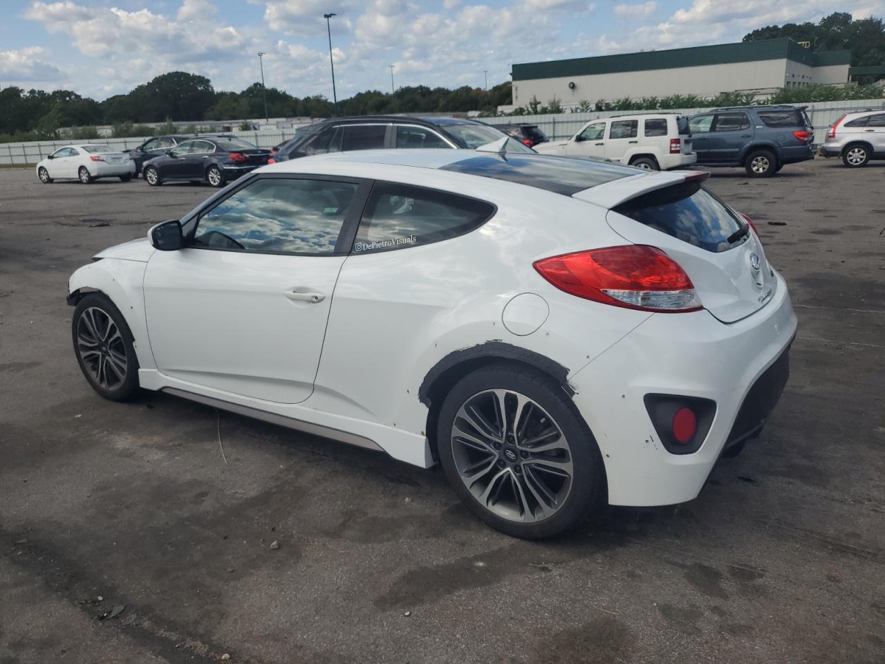 2016 Hyundai Veloster - Image 2