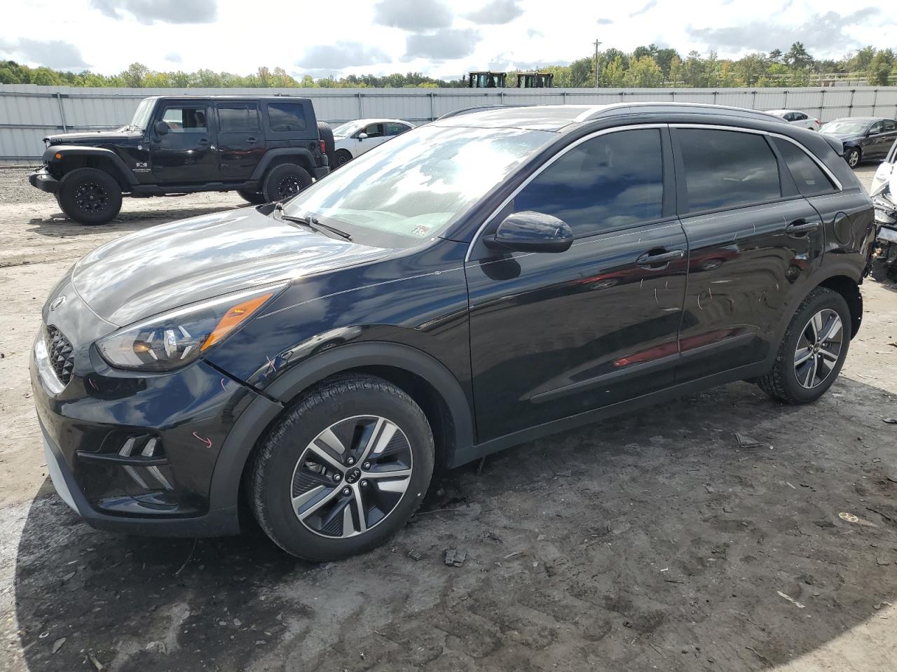 KNDCB3LC7M5469139 2021 KIA NIRO - Image 1