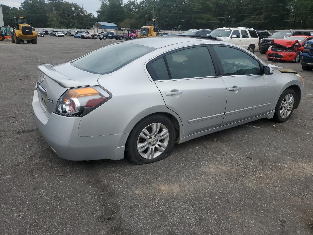 2010 Nissan Altima - Image 3