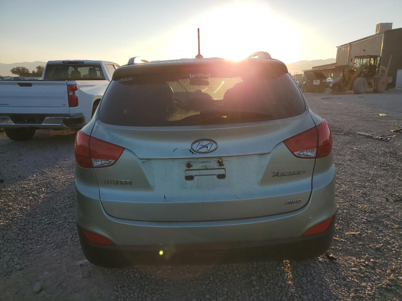 2010 Hyundai Tucson Gls VIN: KM8JUCAC2AU098571 Lot: 71378974