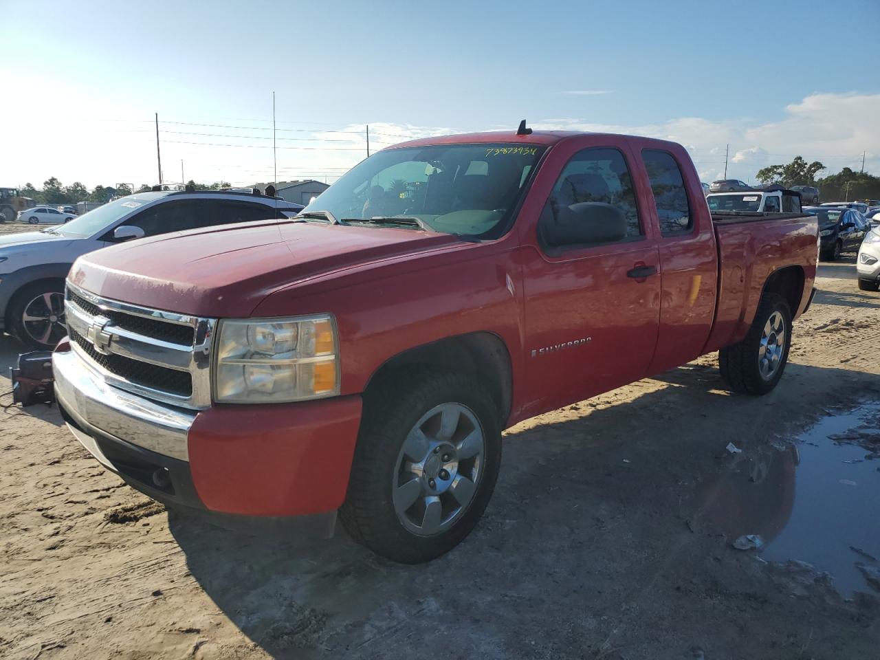 2007 Chevrolet Silverado - Image 1