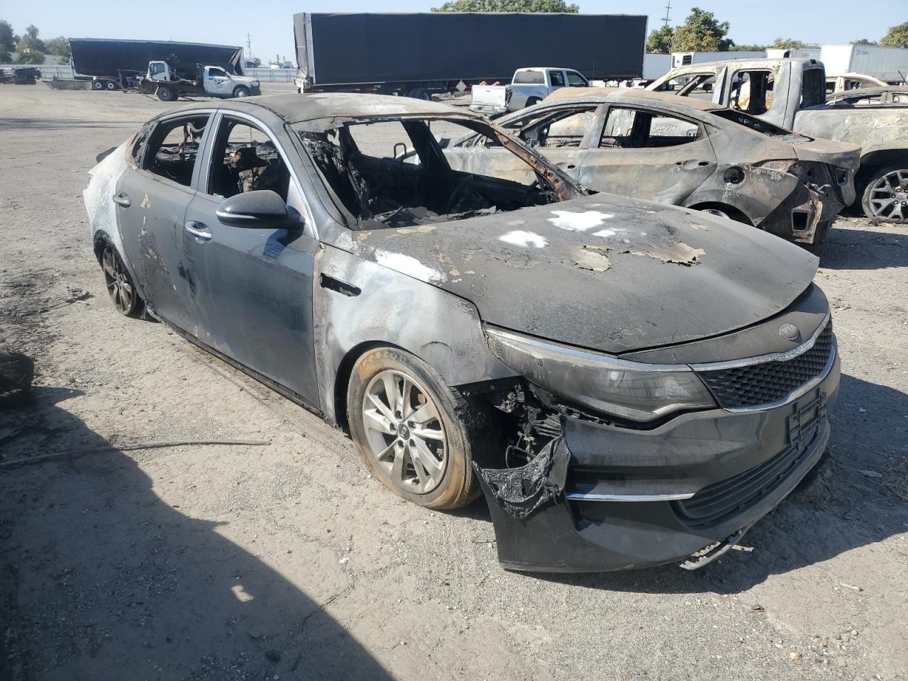 VIN 5XXGT4L31JG194265 2018 KIA OPTIMA no.4