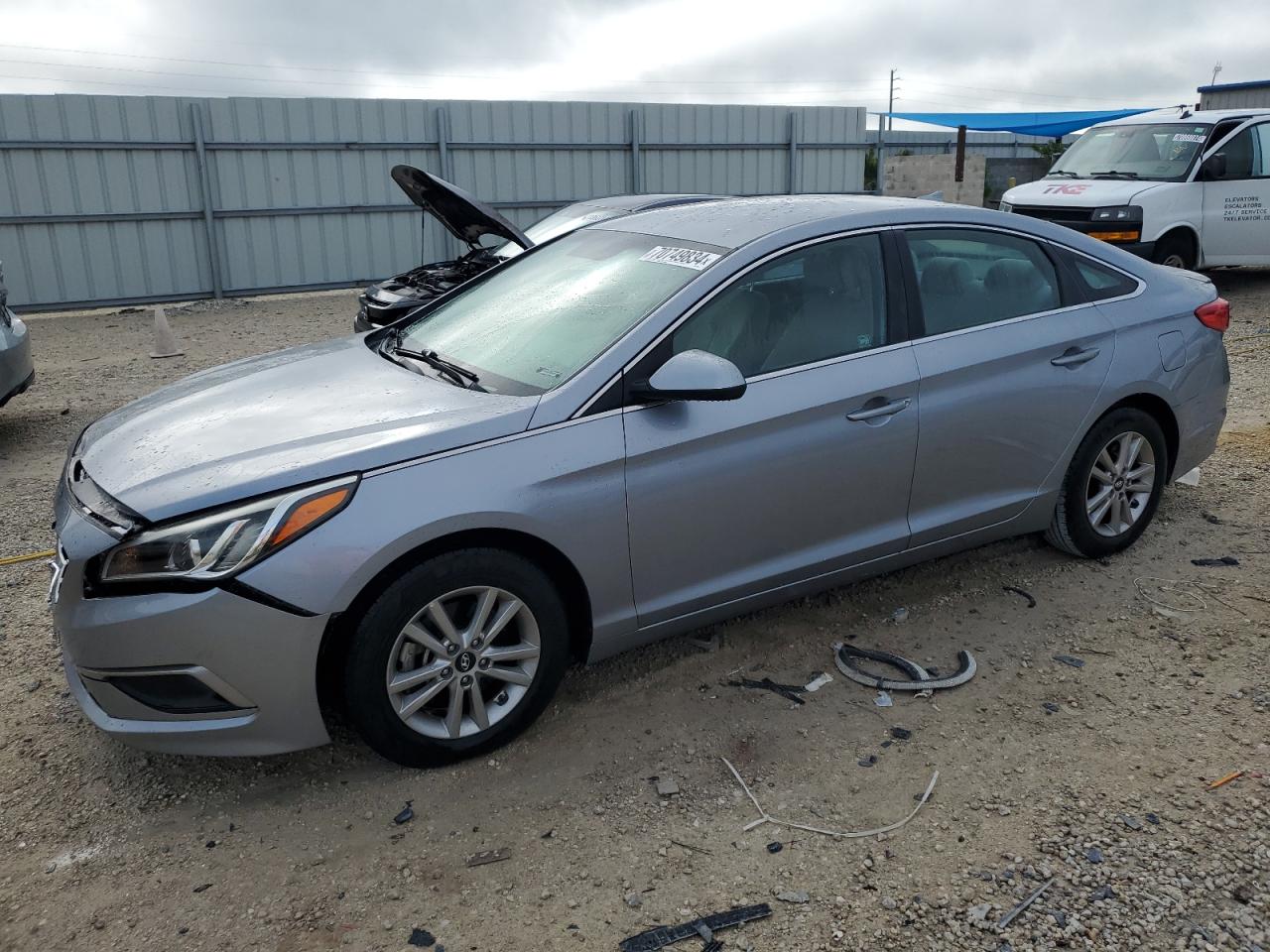 2017 Hyundai Sonata - Image 1
