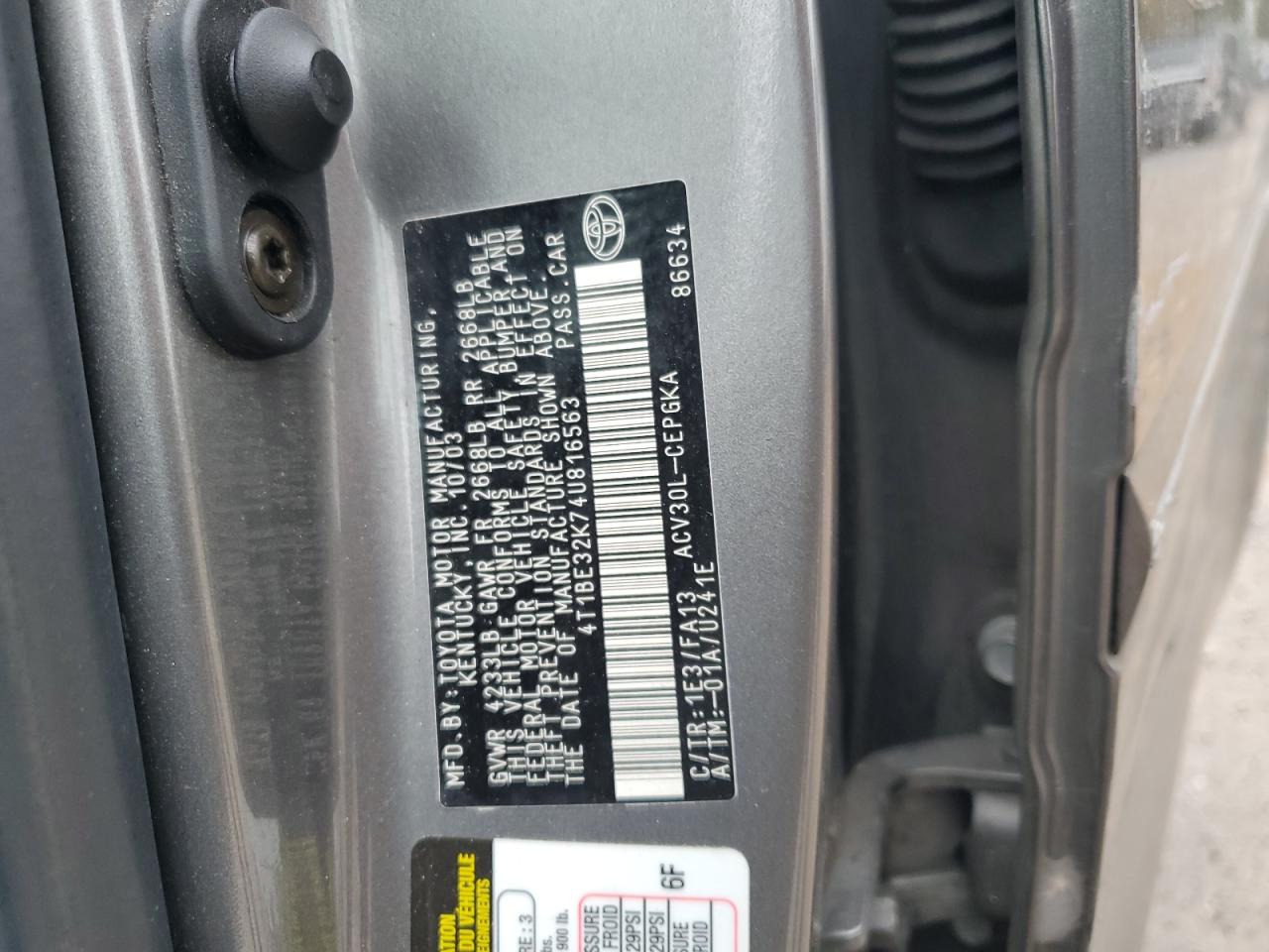 4T1BE32K74U816563 2004 Toyota Camry Le