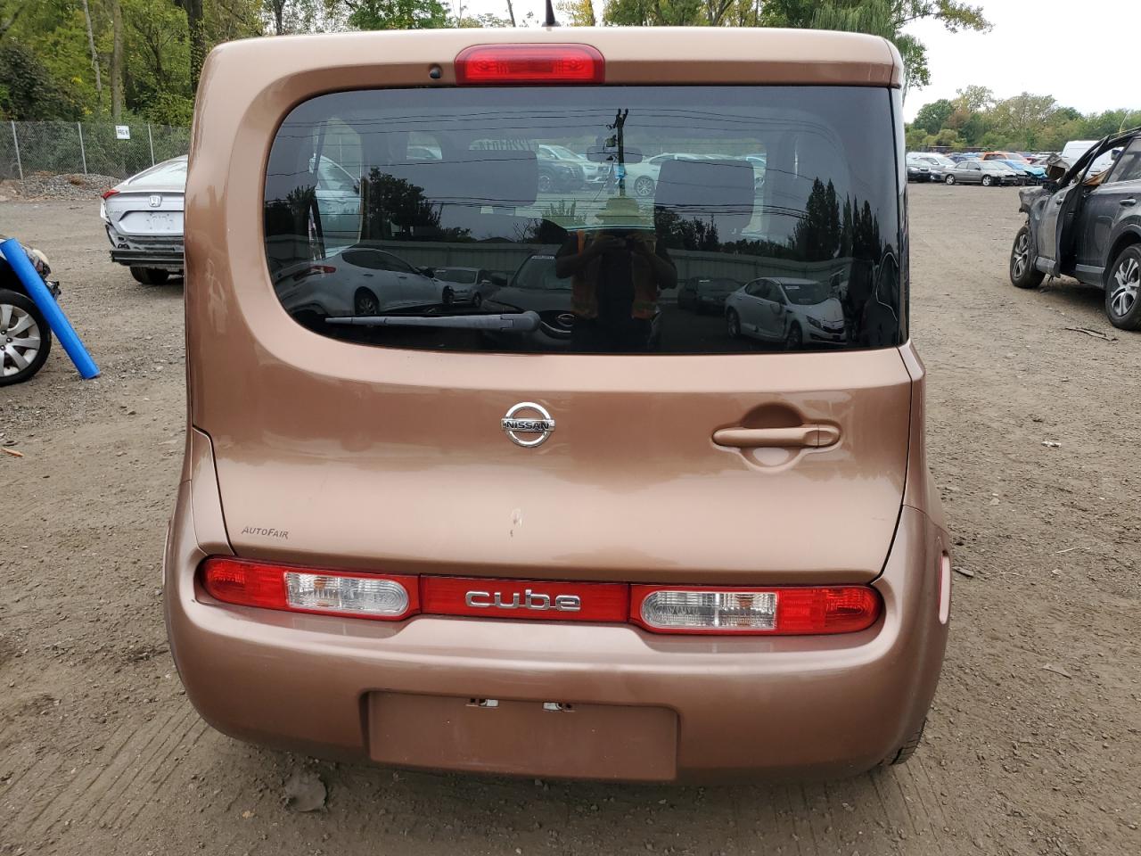 JN8AZ2KR4BT206302 2011 Nissan Cube Base