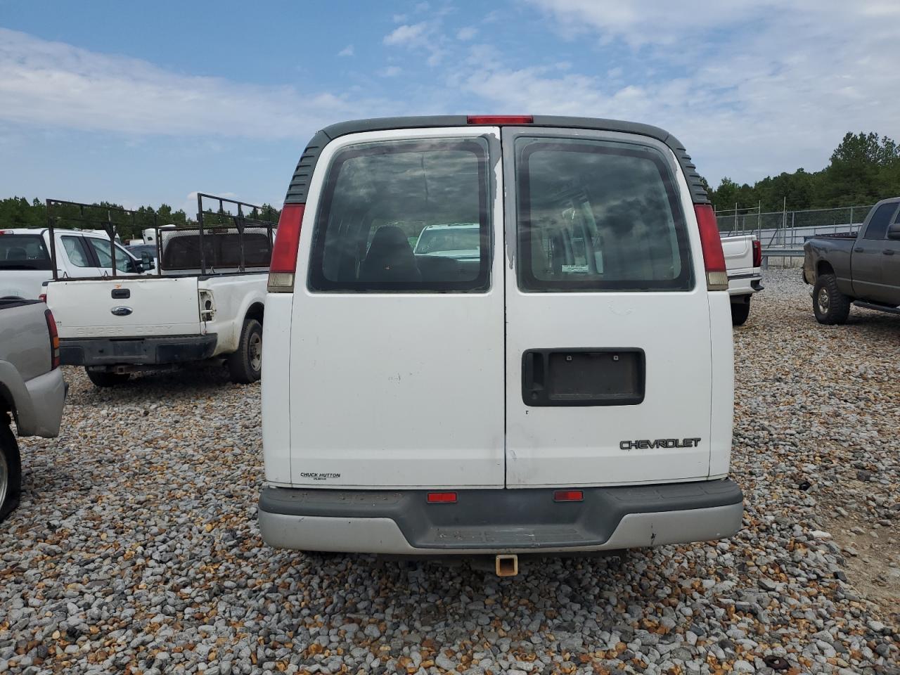 1998 Chevrolet Express G2500 VIN: 1GCFG25M9W1018447 Lot: 70621124