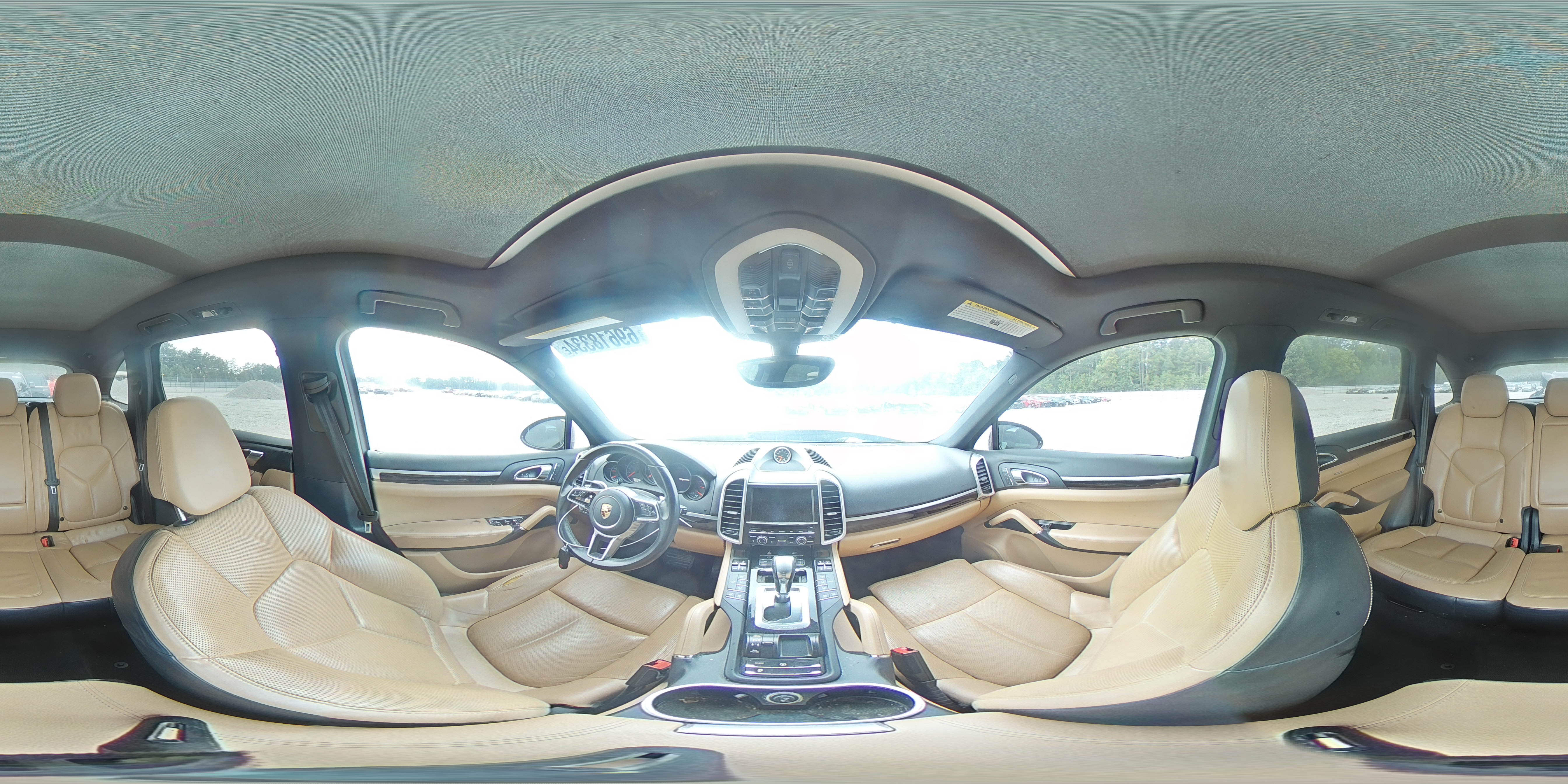 2016 Porsche Cayenne - Image 14