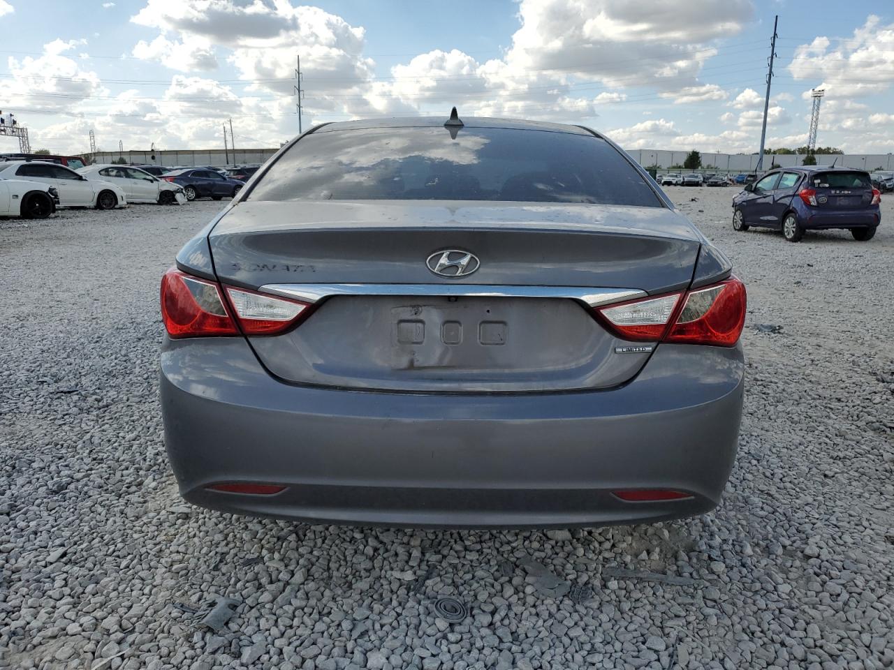 5NPEC4AC5BH272742 2011 Hyundai Sonata Se