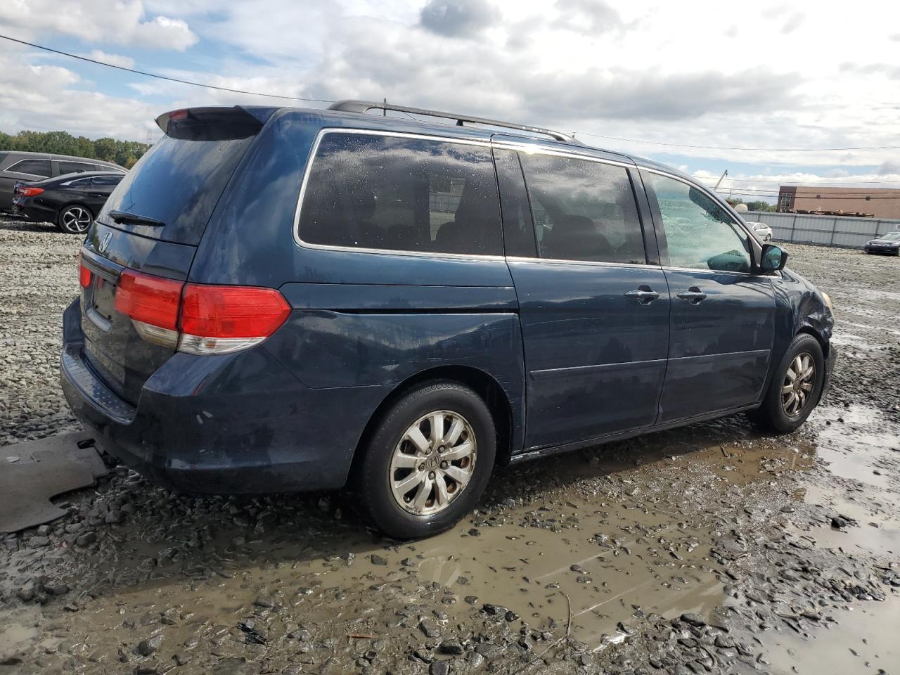 2010 Honda Odyssey - Image 3