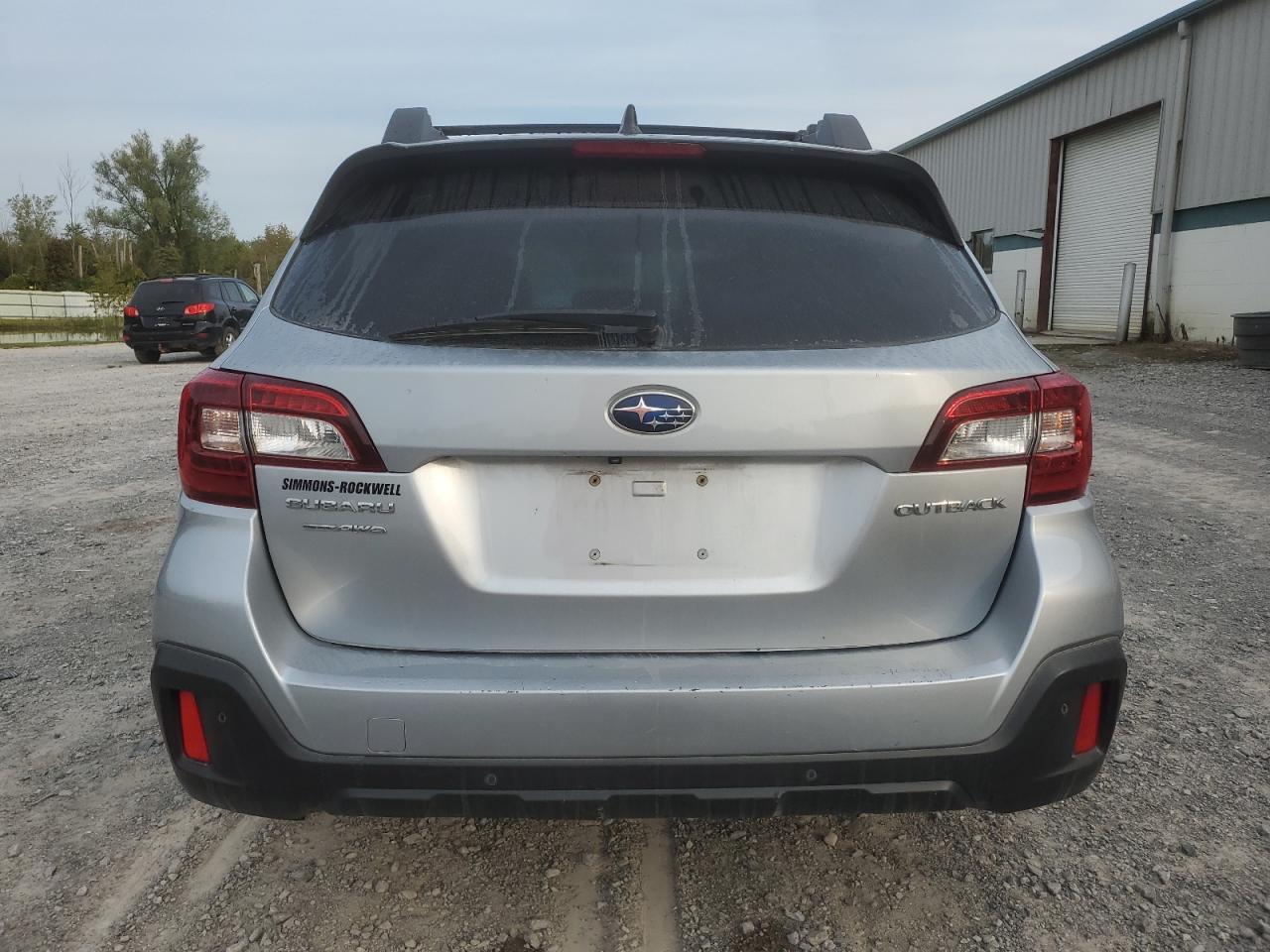 2018 Subaru Outback 2.5I Limited VIN: 4S4BSANC4J3231586 Lot: 71379524