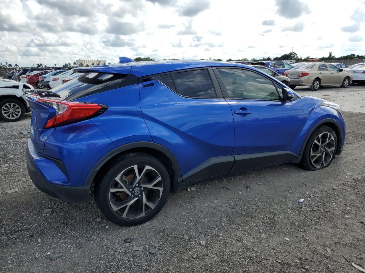 VIN JTNKHMBX7L1092737 2020 TOYOTA C-HR no.3