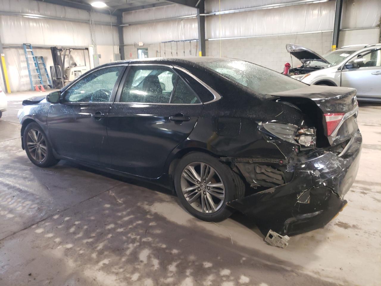 4T1BD1FK5FU159377 2015 TOYOTA CAMRY - Image 2