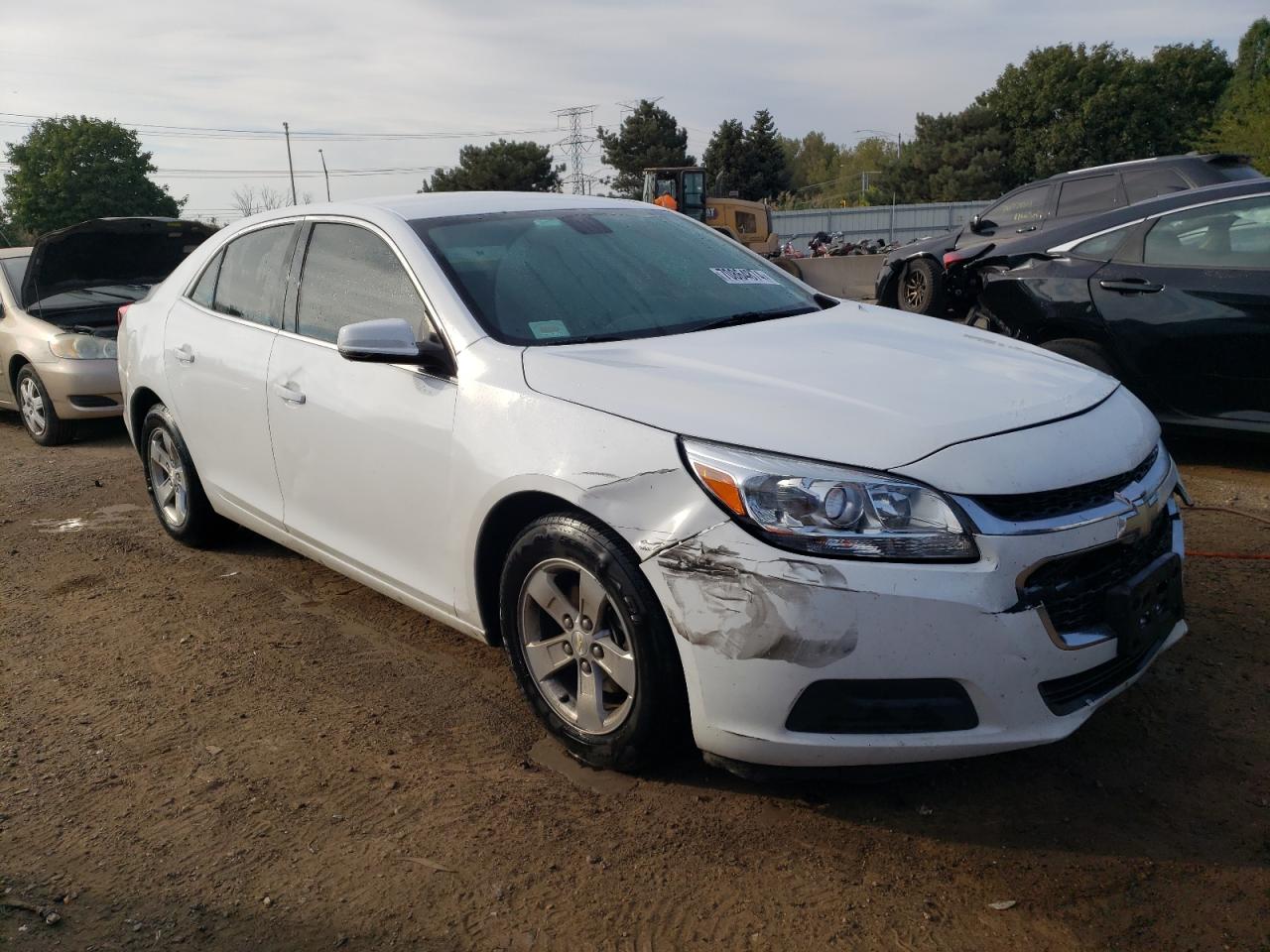 2015 Chevrolet Malibu - Image 4