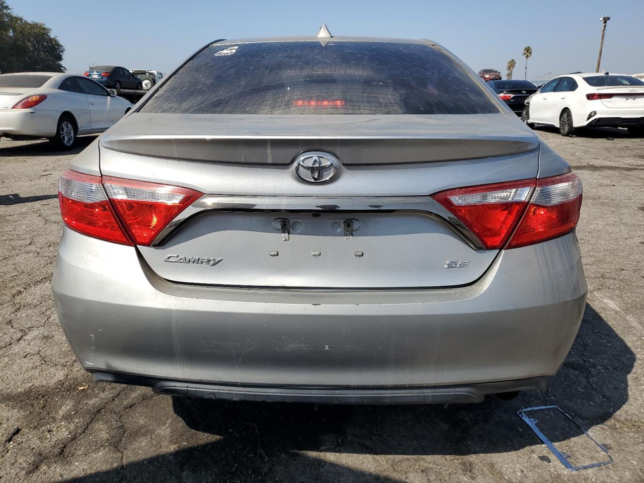 4T1BF1FK3FU946144 2015 Toyota Camry Le