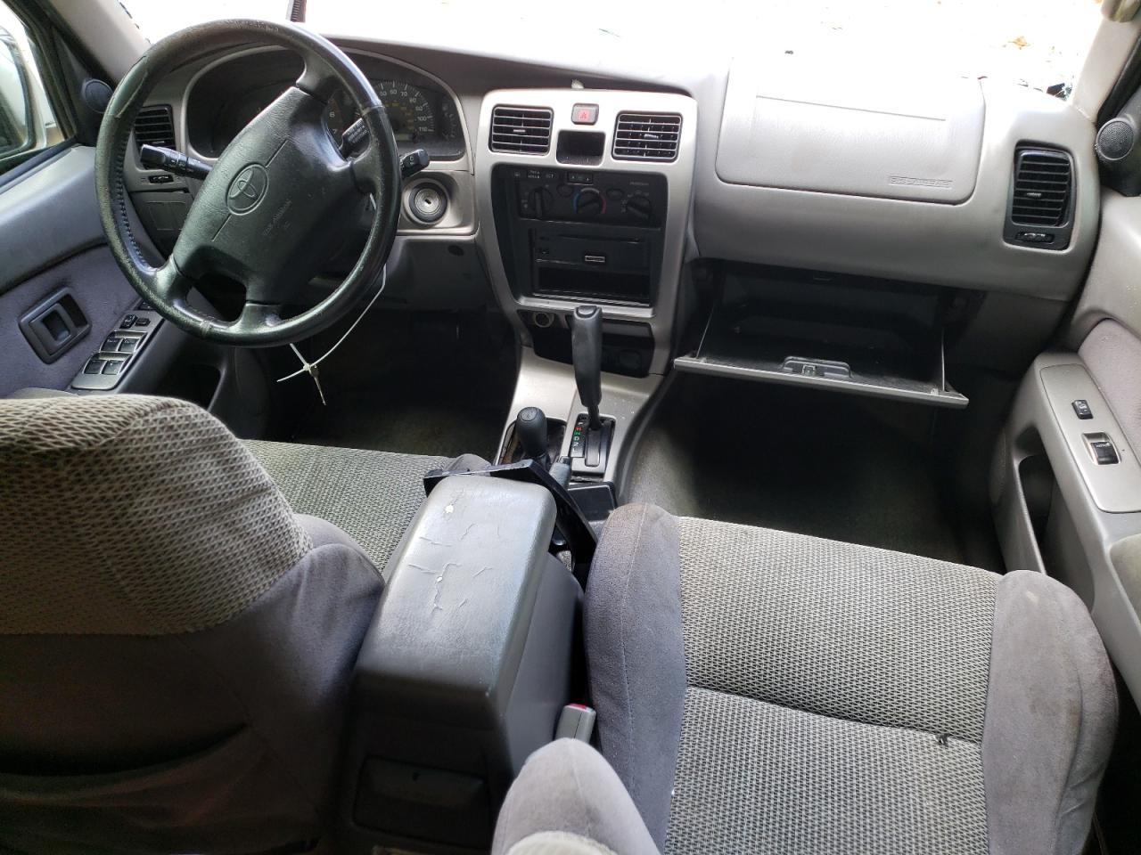 2002 Toyota 4Runner - Image 8