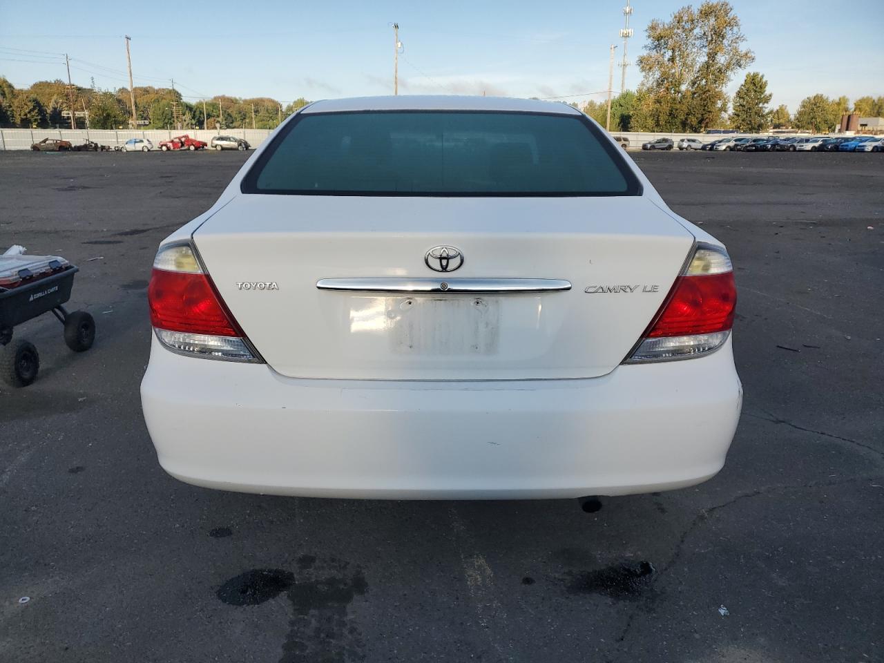 4T1BE32K75U024088 2005 Toyota Camry Le