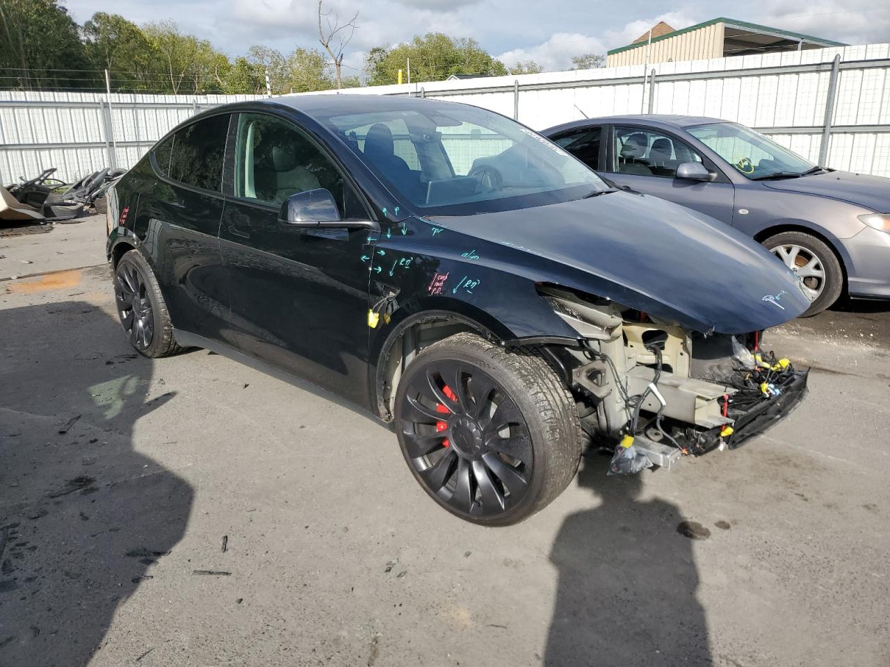 7SAYGDEF8PF747377 2023 Tesla Model Y