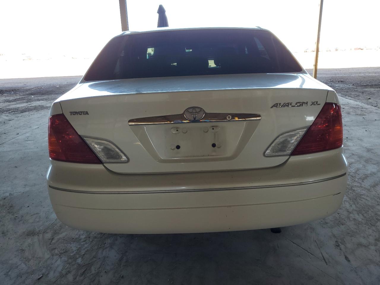 4T1BF28B7YU040486 2000 Toyota Avalon Xl