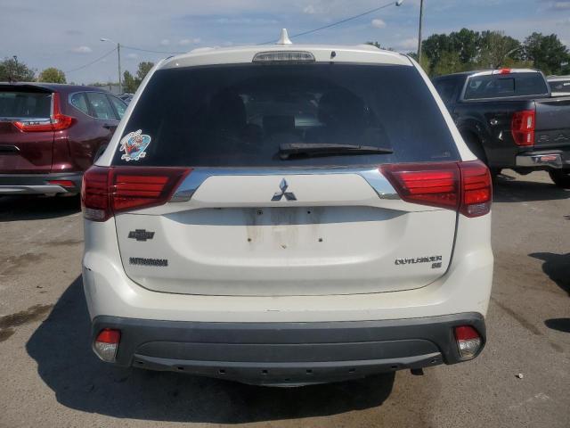  MITSUBISHI OUTLANDER 2018 Белый