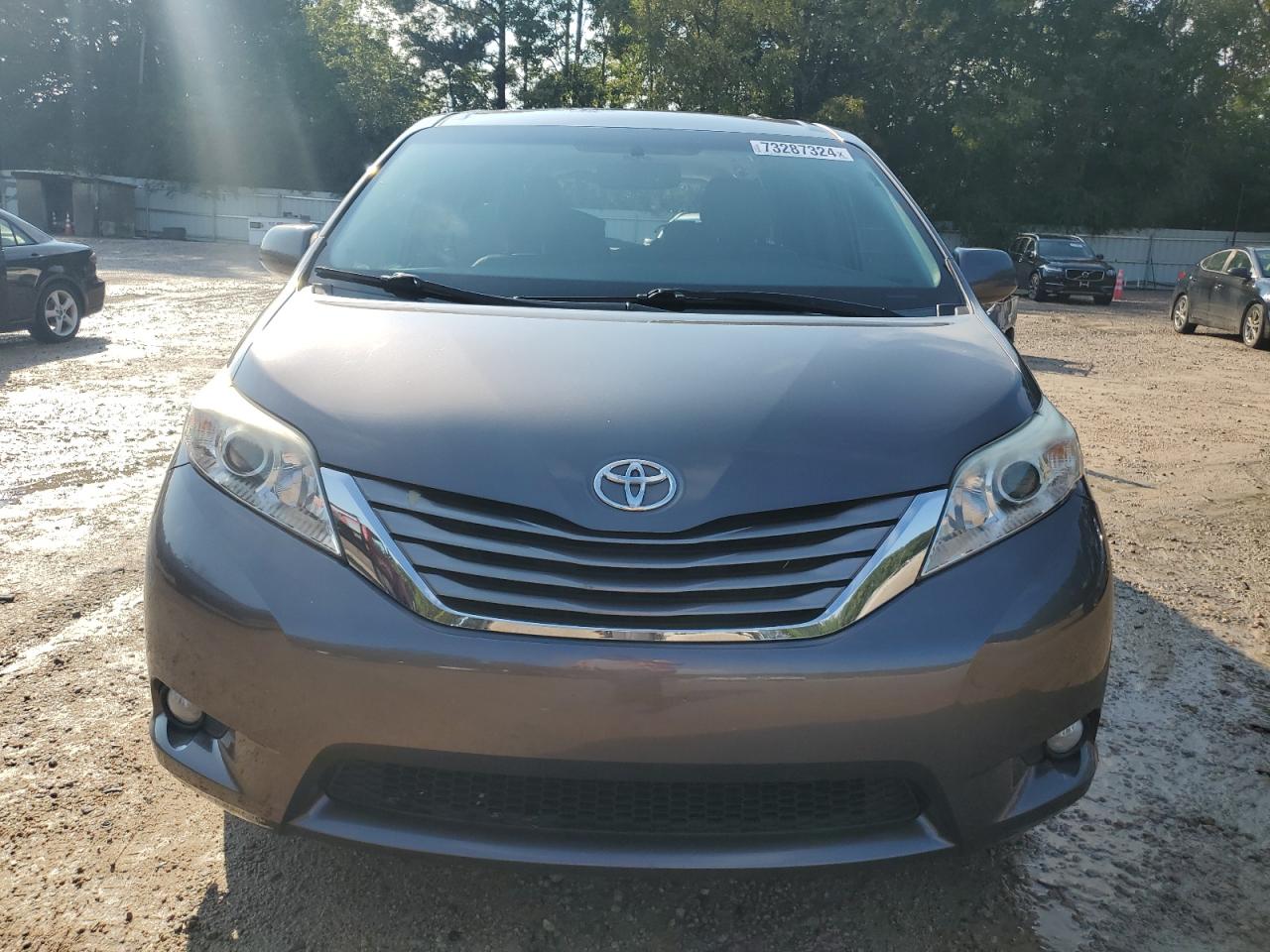 2015 Toyota Sienna - Image 5