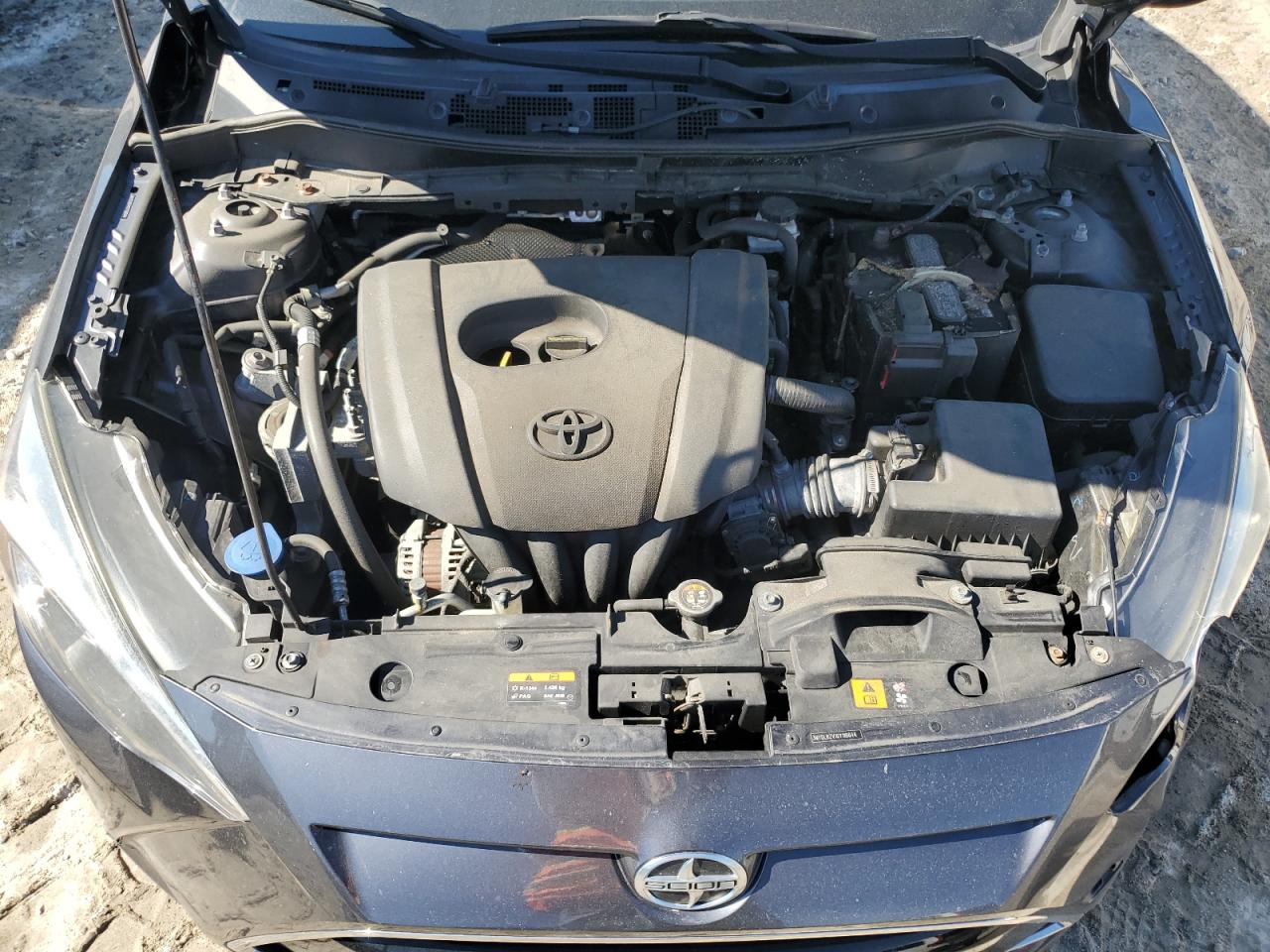 3MYDLBZV1GY118644 2016 Toyota Scion Ia