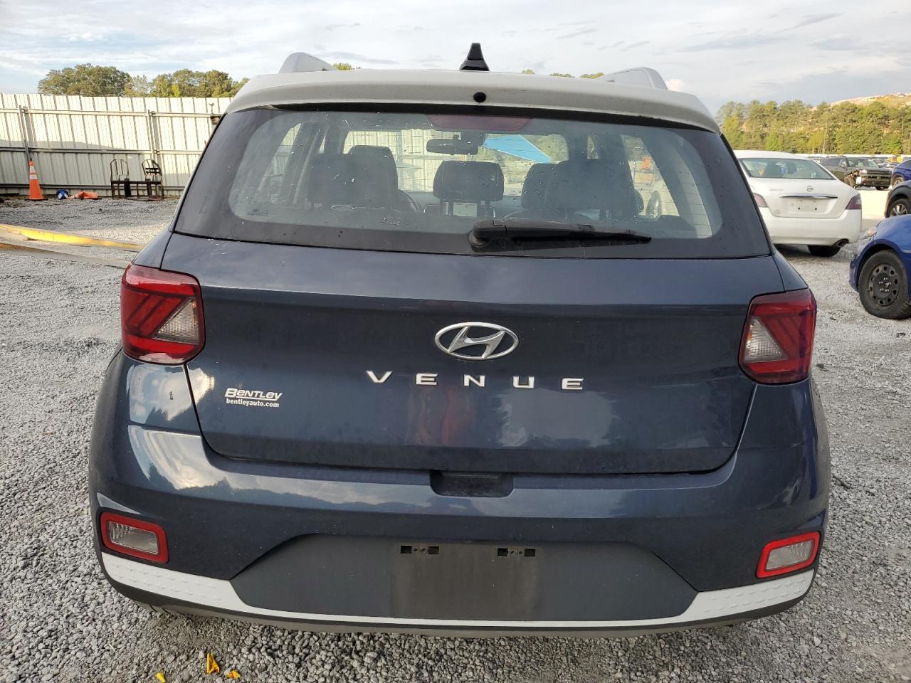 2020 Hyundai Venue Sel VIN: KMHRC8A39LU020360 Lot: 73158624