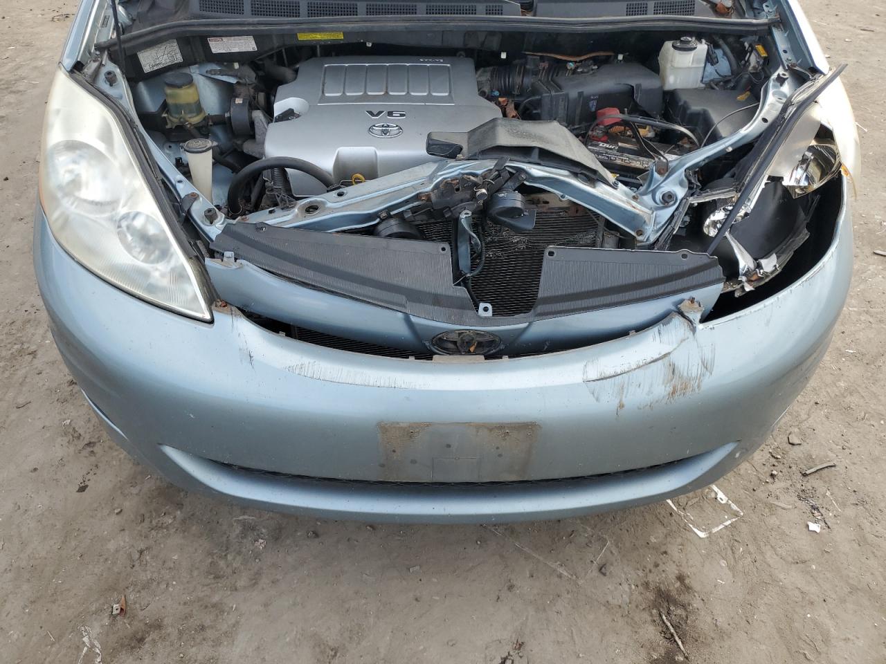 5TDBK23CX8S013884 2008 Toyota Sienna Le