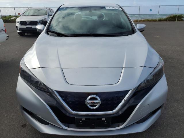  NISSAN LEAF 2019 Srebrny