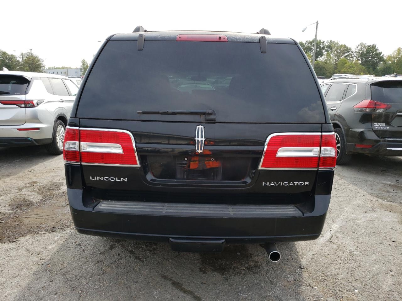 2007 Lincoln Navigator VIN: 5LMFU27517LJ13940 Lot: 69940944